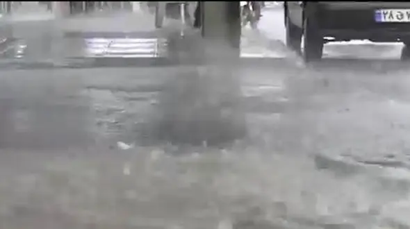 فیلم باران و طوفان در اوج گرمای دهلران 