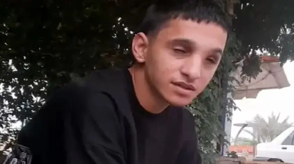 فیلم آواز خوانی محلی آرمان امیدی بعد از مرگ خواهرش / تک و تنها تو پارک جیگرخراش خوند