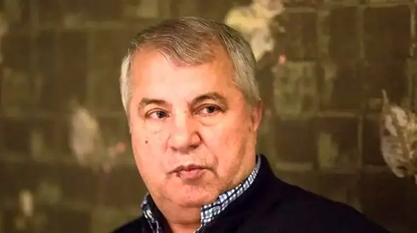 علی پروین: با این نتایج اگر جای درویش بودم از پرسپولیس می‌رفتم