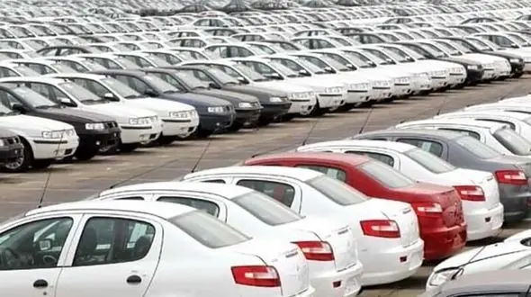 قیمت روز انواع خودرو در تهران / تیبا صندوقدار ۴ میلیونی ارزان تر شد