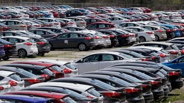 سود بازارآشفته خودرو به جیب چه کسی می‌رود؟!