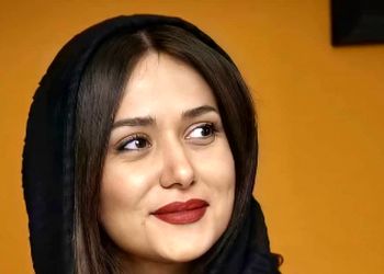 تبریک تولد بی حاشیه پریناز ایزدیار به شبنم مقدمی