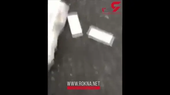 باران پول در اتوبان پس از تصادف خودروی حمل اسکناس! + فیلم 