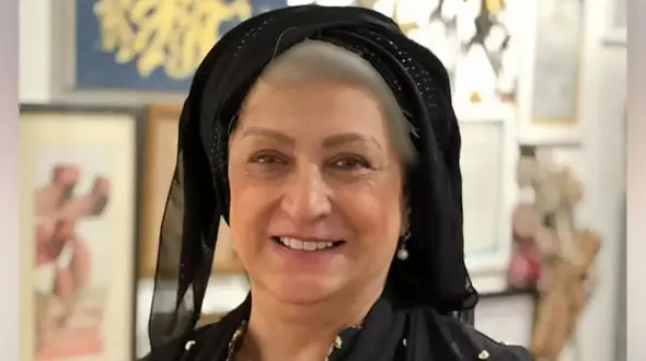 فیلم/حرف زدن مسلط مریم امیرجلالی به زبان مرغی در دورهمی خانه فلور نظری