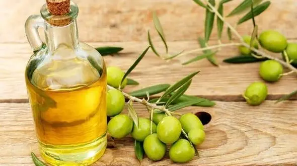 ترفندهای خانگی برای صاف کردن مو 