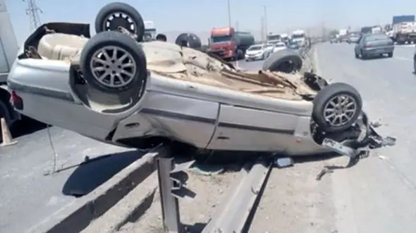 4 کشته و مصدوم در واژگونی پژوپارس در محور ساوه-تهران