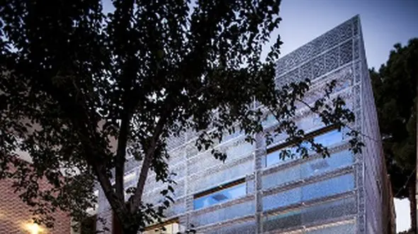 منحصربفردترین خانه اصفهان که با معماری شاهکارش توانست جایزه طلای معماری جهان را بدست آورد/ ترکیب جادویی سنت و مدرنیته/ چه چیدمان زیبایی!