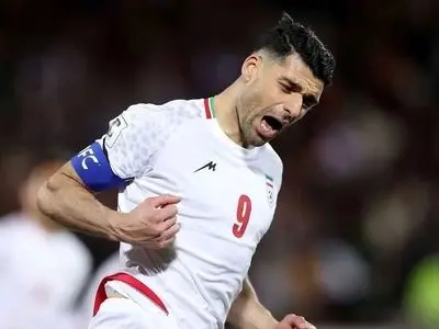 فیلم/ مهدی طارمی ستاره درخشان تیم ملی، هشتک پُز نیست سبک زندگیمه رو اینجوری معنی کرد/ خفن و لاکچری مثل هواپیما