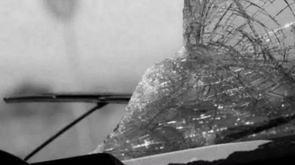 16 کشته در سقوط مرگبار اتوبوس به عمق دره 300 متری در جاه برفی 