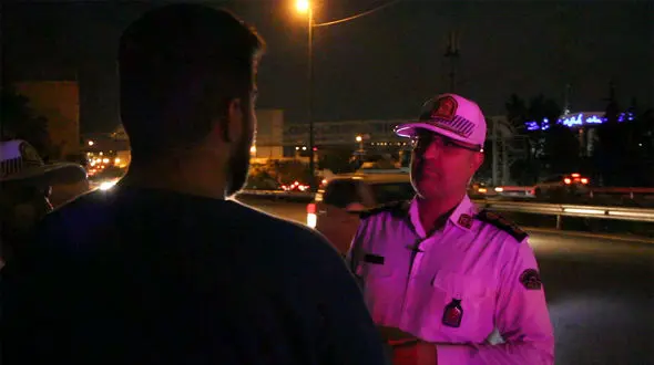 فیلم جذاب تعقیب و گریز پلیس راهور در بزرگراه های تهران / طرح شکار راننده های پرخطر کلیک خورد