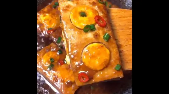 ترکیب پنیر و تخم مرغ سرخ شده چه شود / فیلم