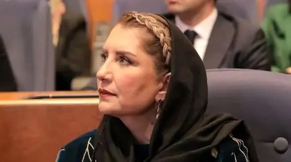 جشن تولد صمیمانه فریبا کوثری برای رفیقِ صمیمی‌اش