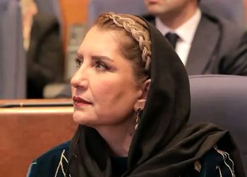 جشن تولد صمیمانه فریبا کوثری برای رفیقِ صمیمی‌اش