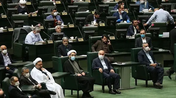 نمایندگان مجلس 11 میلیون حقوق می گیرند و 17 میلیون قسط میدهند !