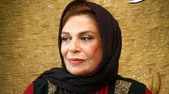 لباس عزای گوهر خیراندیش با توری فرانسوی شیک در کنار پژمان جمشیدی و علی اوجی / خانم بازیگر شبیه بازیگران خارجی شده !