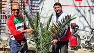 دوچرخه سوار و امدادگر هلال احمر ایران 4000 درخت در جهان همراه دانش آموزان کاشت تا حافظ محیط زیست باشد