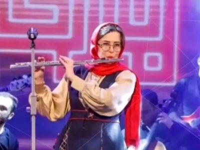 فیلم آواز هرکی یارش خوشگله جاش تو بهشته ! /  خوشحالی مهراوه شریفی‌نیا  از نواختن توی کنسرت سامان جلیلی !