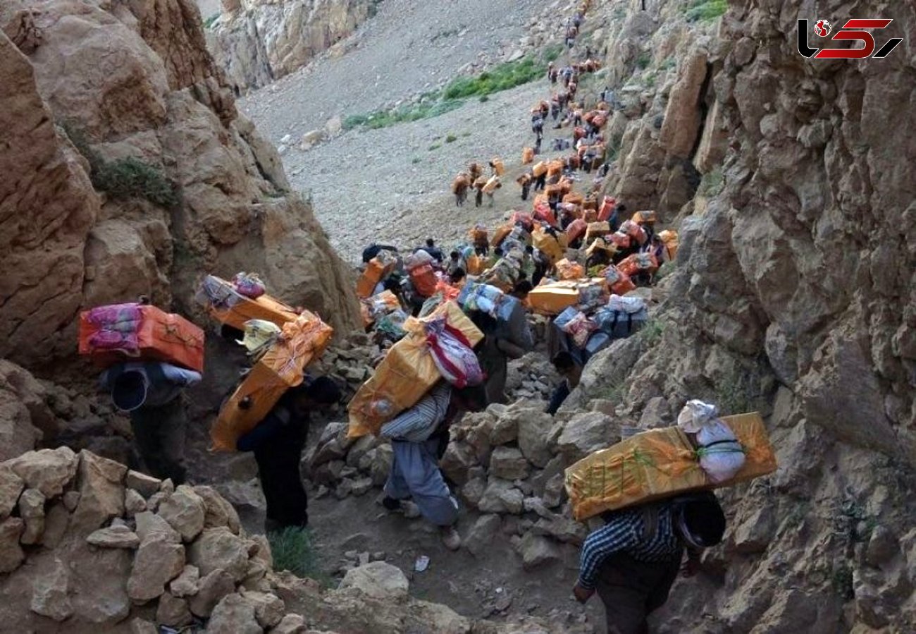 نماینده کردستان :100 هزار کولبر در کشور داریم / فعال اجتماعی: احیا کارخانجات، اشتغال زایی روستایی ، پایان کولبری 