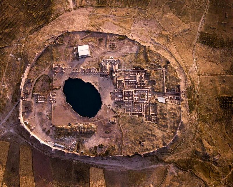 lastsecond.ir-takht-e-soleyman-shiz-city.jpg