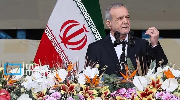 پزشکیان: براساس جهت گیری رهبری راه دیپلماسی را پیش گرفته ایم/اعتراض، نعمت است / می خواهیم ریشه دزدی و رانت را از بین ببریم