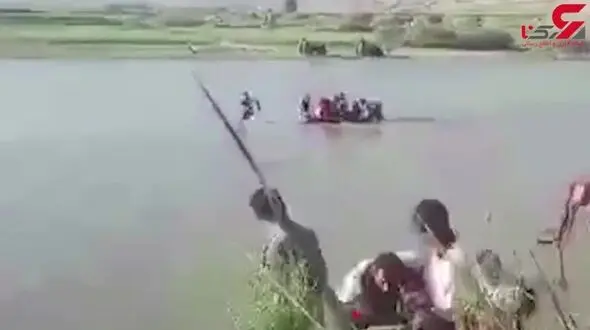 نجات ۲ خانواده گردشگر گرفتار شده در رودخانه سیمره ایلام + فیلم
