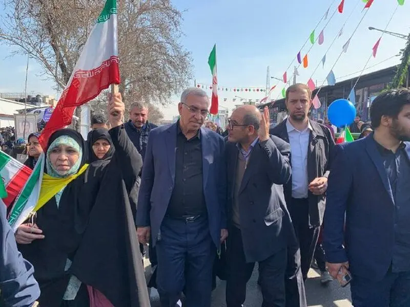 بهرام عین الهی وزیر بهداشت، درمان و آموزش پزشکی راهپیمایی 22 بهمن 1402 - Copy