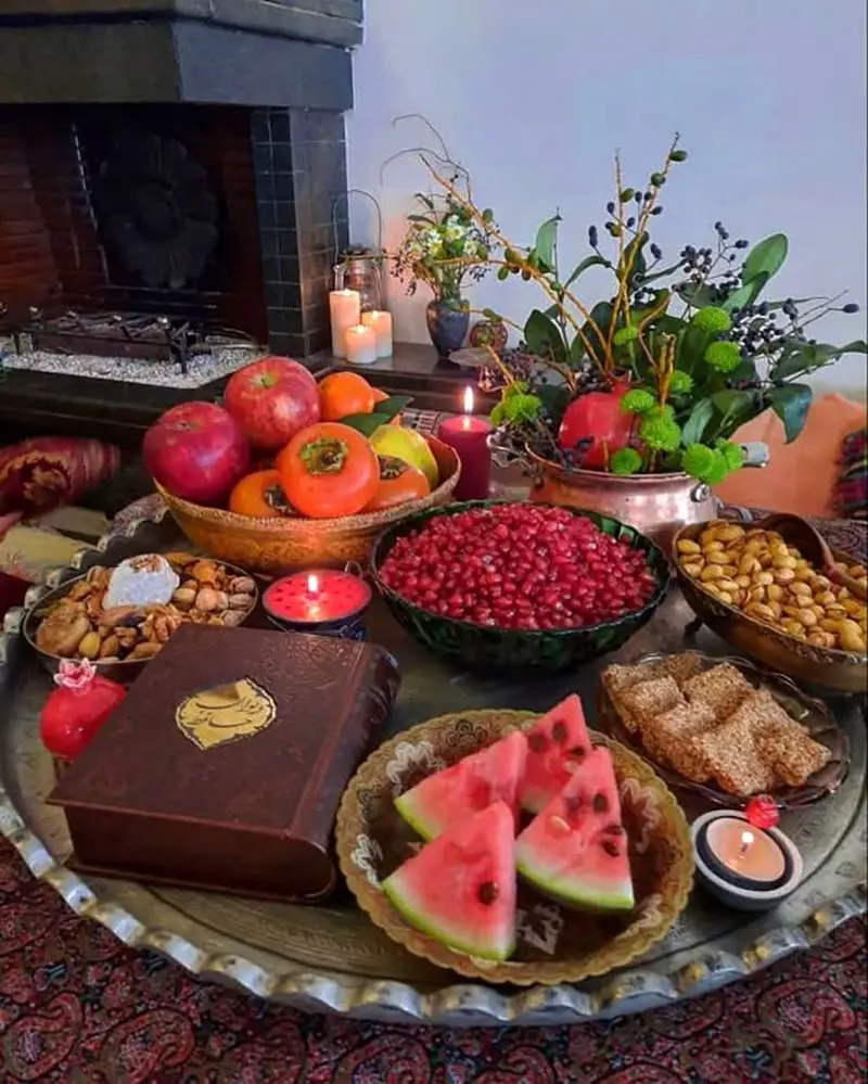 تزیین سفره شب یلدا لاکچری عروس
