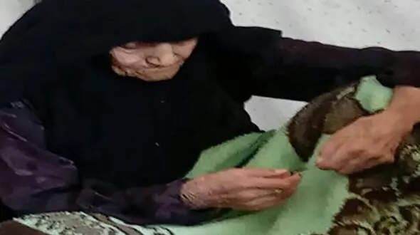 کرونا حریف زن 105 ساله فریدونشهری نشد + عکس