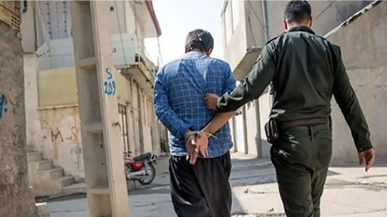 پدری که نزد پسر بزرگ و همسرش بی آبرو شد ! / می خواستم فرار کنم !