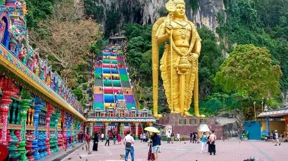 کوالالامپور؛ تجربه‌ بی‌ نظیر از تاریخ، غذا و معماری مدرن