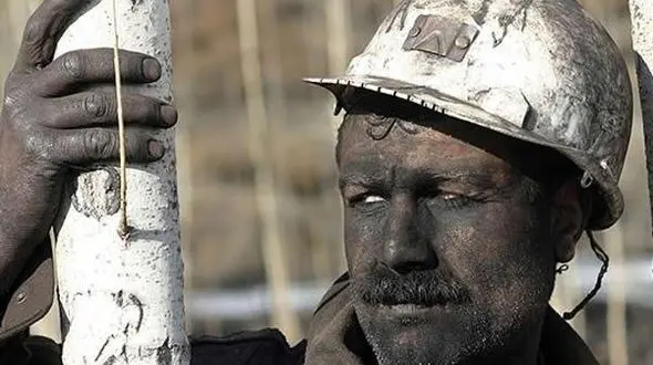 حقوق کارگران 6 ماه یک بار افزایش می یابد ! / طرح جدید مجلس