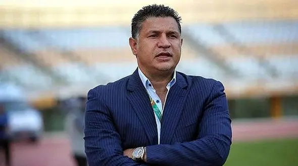 غوغای سوپرایز اختصاصی یک خواننده برای علی دایی ! + فیلمی که پر از شعف است !