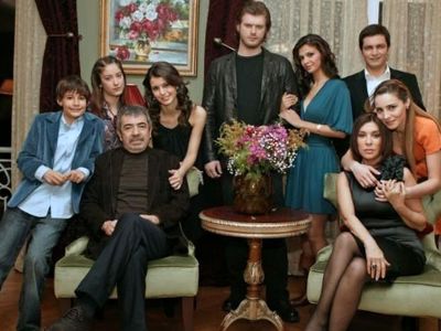 حضور بازیگران سریال عشق ممنوع بعد از ۱۷ سال در جشن افتتاحیه یک فیلم 