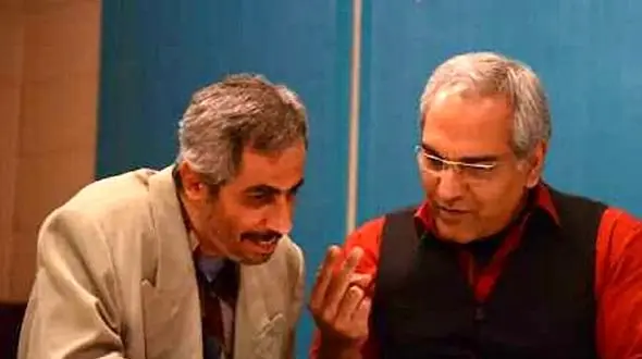 فیلم آواز شاد؛ رقص مهران مدیری و جواد رضویان با موزیک برره ای خانوما هنگ کردن !