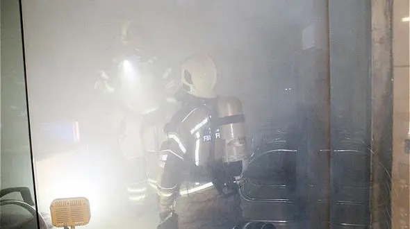 شعله های آتش در خیابان ولیعصر +تصاویر