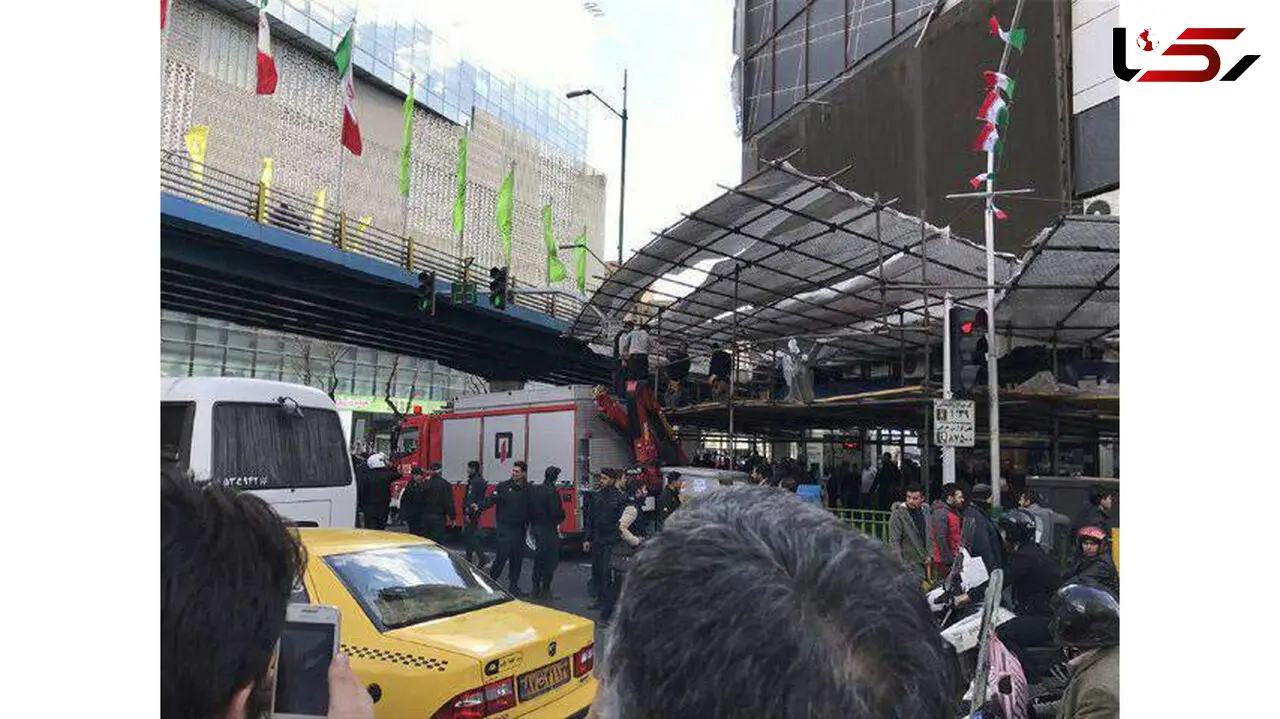 حادثه ای هولناک درپاساژ علاءالدین/آتش نشانی وارد عمل شد/عملیات ادامه دارد+عکس
