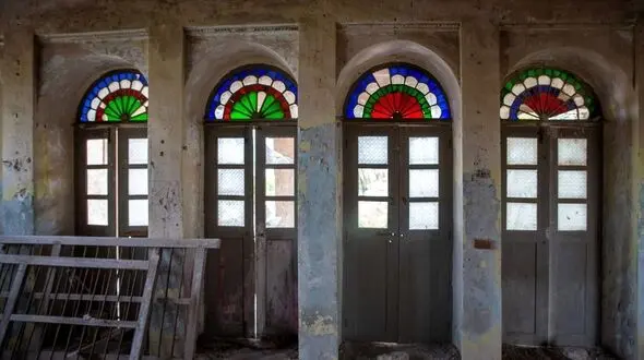 خانه بهزاد؛ میراثی ۱۴۰ ساله در آستانه فراموشی مطلق/ خانه‌ای که می‌توانست موزه باشد اما مأمن کارتن‌خواب‌ها می‌شود