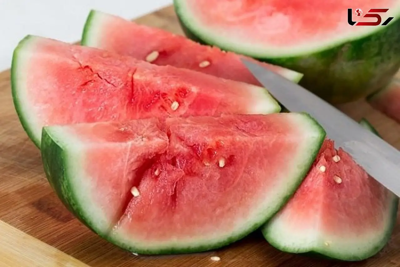 ورود باکتری سالمونلا به بدن با هنداونه قاچ شده