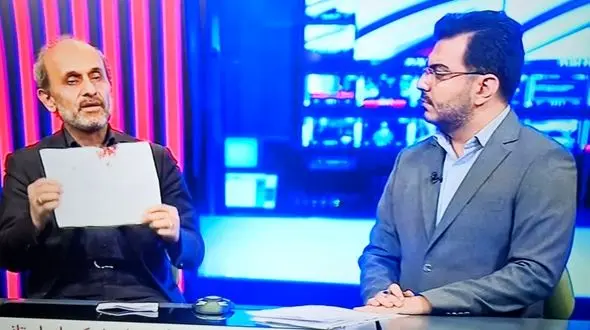  کاغذ خونین خبرنگاران در دست رئیس صداوسیما 