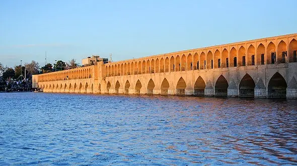 خبر خوش برای کشاورزان اصفهان؛ قفل زاینده‌رود باز شد