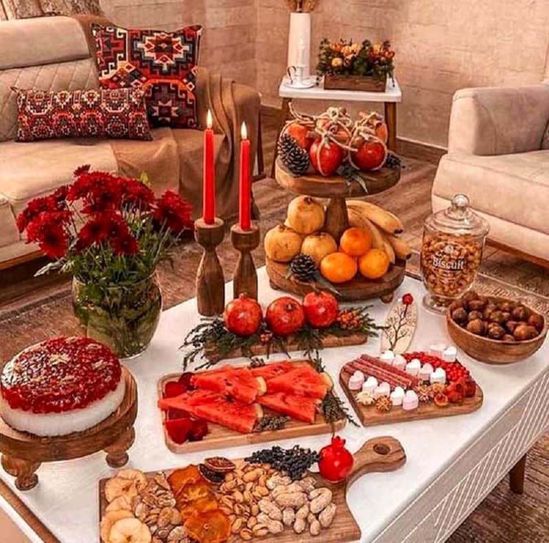 چیدن سفره شب یلدا