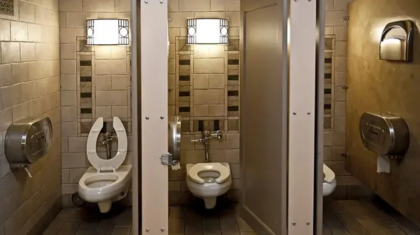 سیفون بکشید کرونا می گیرید!