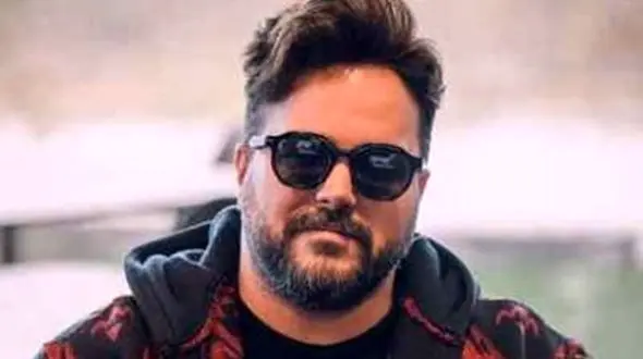 دانلود آهنگ اومدم که بشم عشق آخرت علی عبدالمالکی