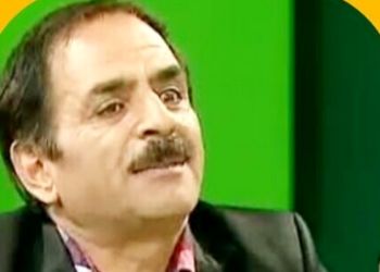 گلایه عمو رشید از مردم: میرم بیمارستان مریضم  مردم میگن حالا بیا یه چیزی بگو بخندیم؛ منم آدمم/ هر وقت دلم میگیره میرم سر قبر بابام درد و دل میکنم+ فیلم