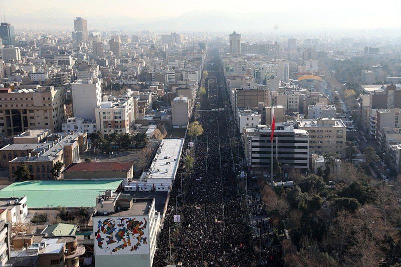 میلیون‌ها ایرانی خون‌خواه حاج قاسم