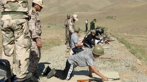 ۴هزار دانش آموز در کلاس‌های مهارت تیراندازی بسیج شرکت کردند 