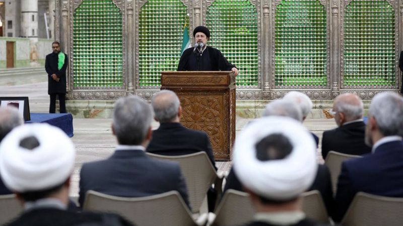 حجت‌الاسلام و المسلمین سید حسن خمینی امروز( دوشنبه ) طی سخنانی در مراسم تجدید میثاق هیأت دولت با آرمان‌های امام خمینی(س)
