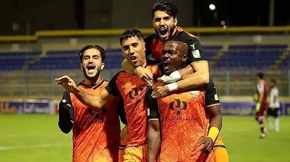 علیزاده: نمی‌دانم چرا خیابانی آن حرف را زد/ منشا را جریمه نمی‌کنیم/استقلال شایسته احترام است