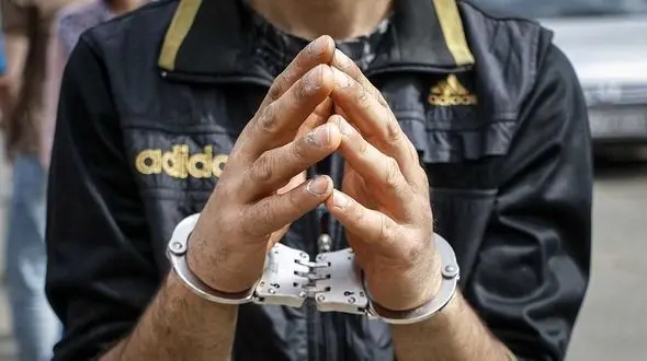 این شرور آدم کش بندرعباس به "راج" معروف است / پرونده های پلید هویت این شیطان است