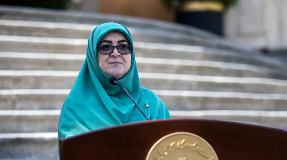 فیلم گلایه خبرنگار رکنا از دولت به خاطر عدم حضور 5 وزیر مهم در شرایط کنونی کشور